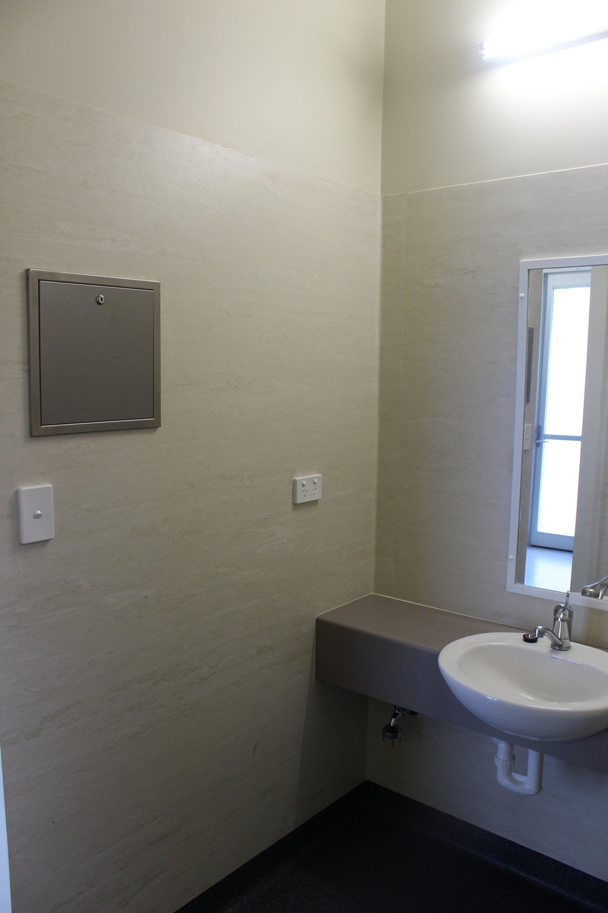 Commercial project 27000 — image 12